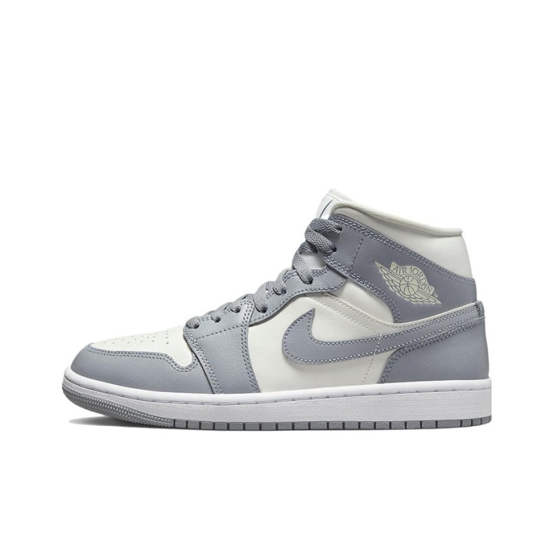 Air Jordan 1 Mid 'White Black University Blue' Женские