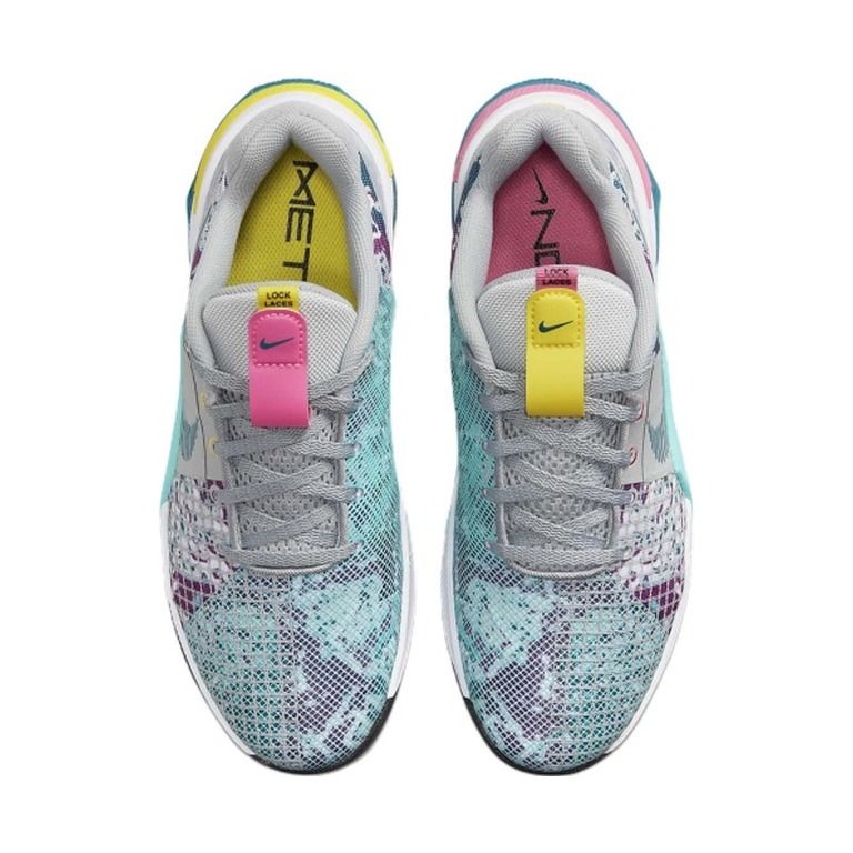 Nike Metcon 8 'Photon Dust / Light Smoke Grey / Bright Spruce / Dynamic Turquoise' Женские