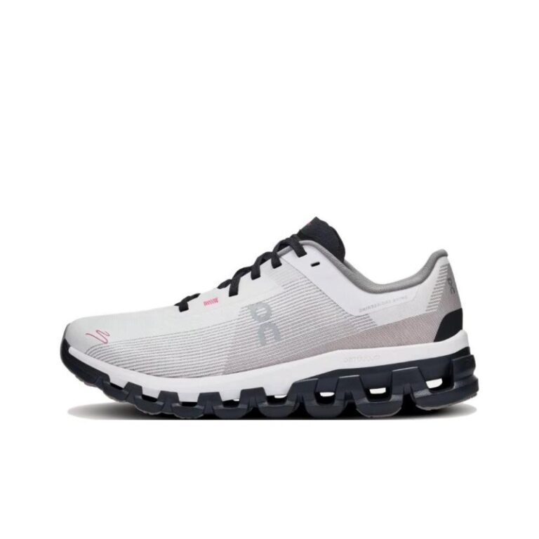 On Cloudflow 4 DISTANCE 'White Black' Женские