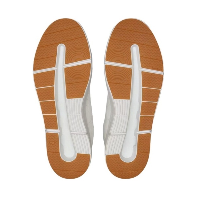 On THE ROGER Centre Court 'White Gum' Женские