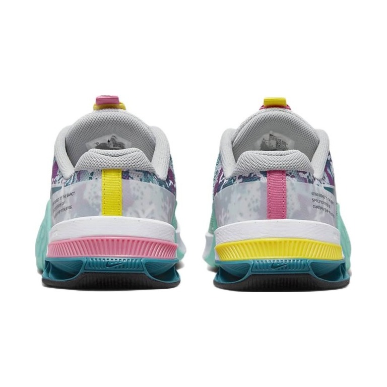 Nike Metcon 8 'Photon Dust / Light Smoke Grey / Bright Spruce / Dynamic Turquoise' Женские