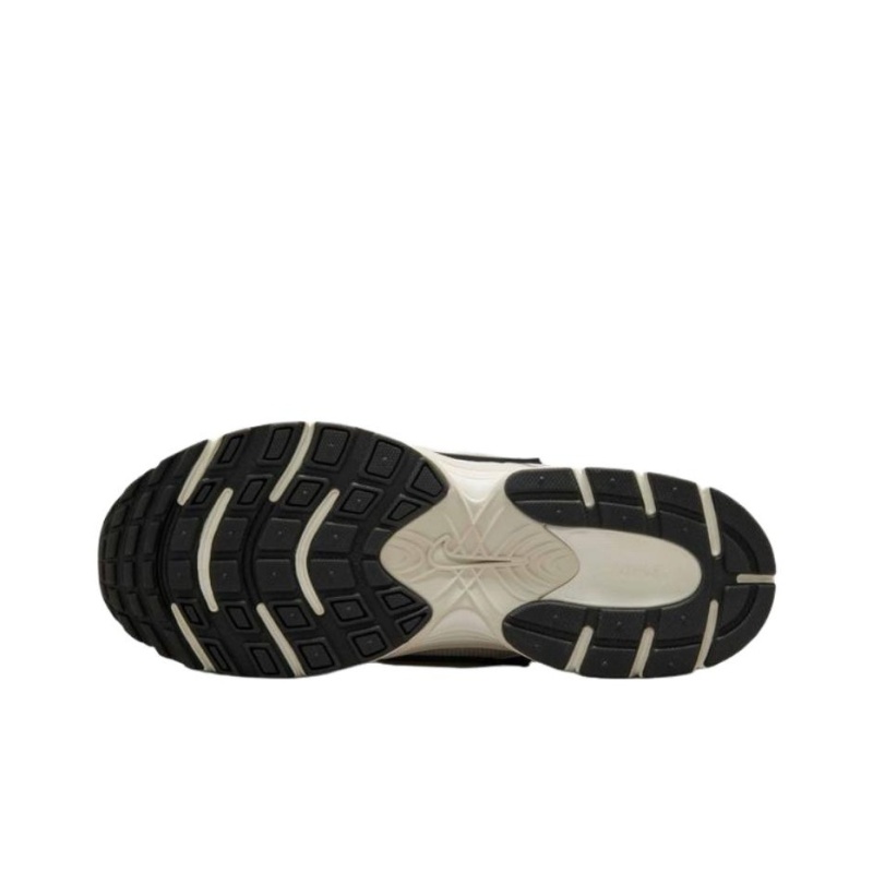 Nike V5 RNR 'Summit White Sail Black Light Orewood Brown' Женские