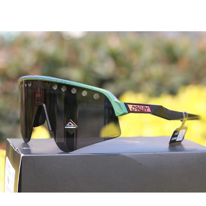 Oakley Oakley 'OO-9465-14'