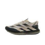 Magic Beige / Core Black