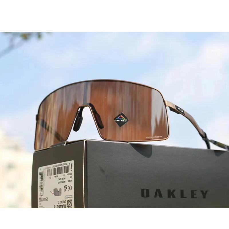Oakley Sutro '6013SUTROTI-6013-03'