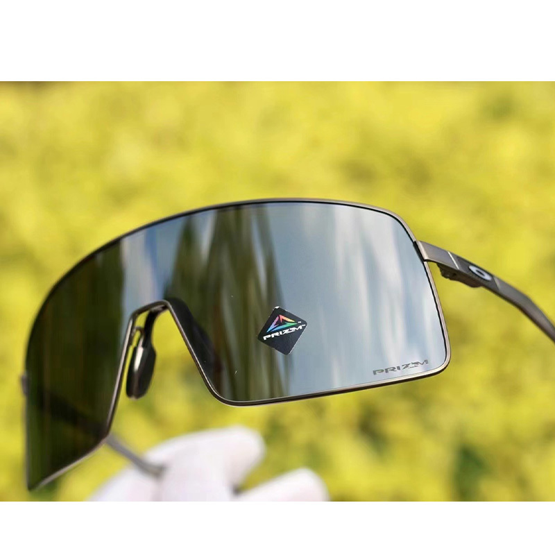 Oakley Sutro '6013SUTROTI-6013-01'