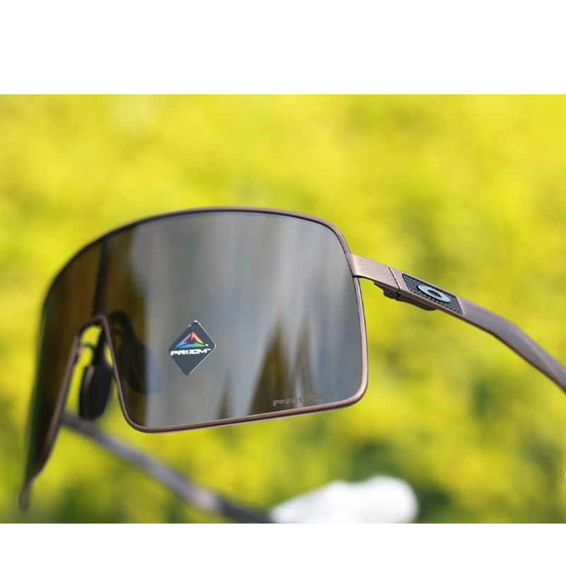 Oakley Sutro '6013SUTROTI-6013-03'