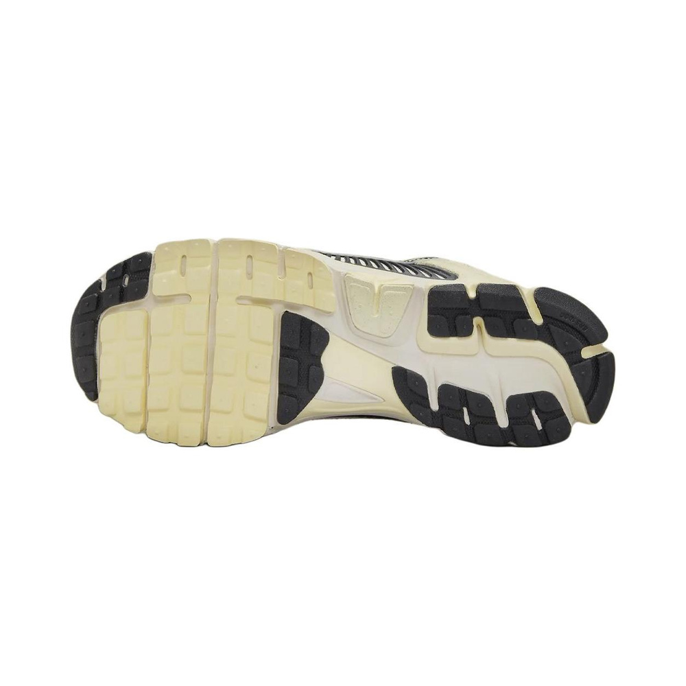 Nike Zoom Vomero 5 'Parachute Beige' Мужские