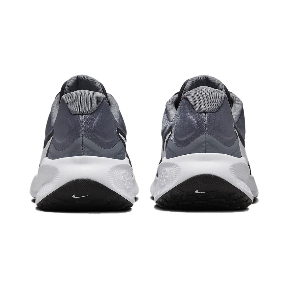 Nike Revolution 7 'White / Pure Platinum' Мужские