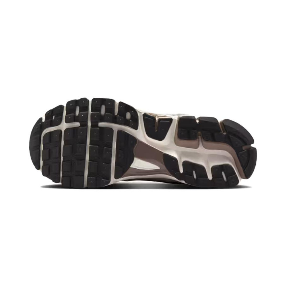 Nike Zoom Vomero 5 'Sail / Light Chocolate / Gum Dark Brown / British Khaki' Женские
