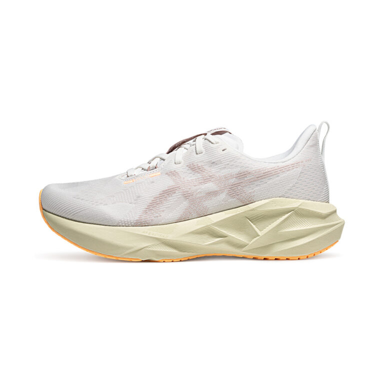 ASICS Novablast 5 Wide 'White / Fawn' Мужские