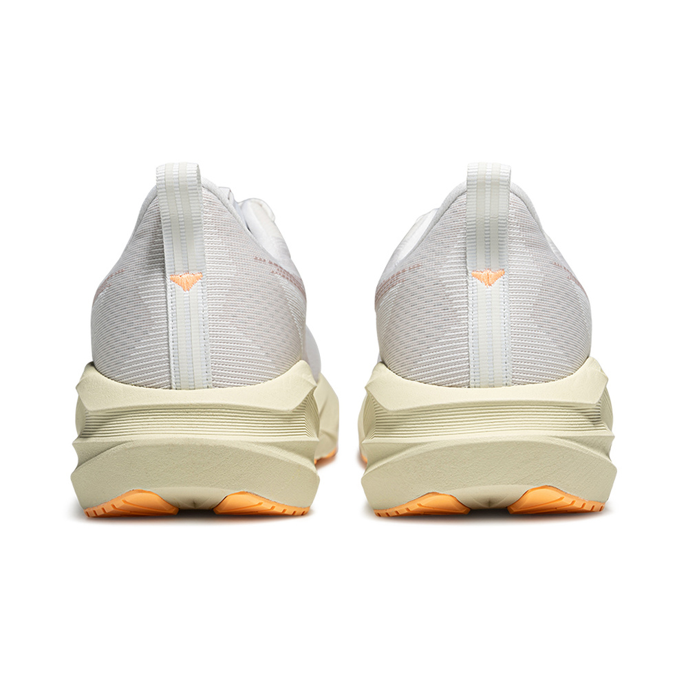 Asics Novablast 5 "White/Fawn Wide" 'White/Fawn Wide' Мужские