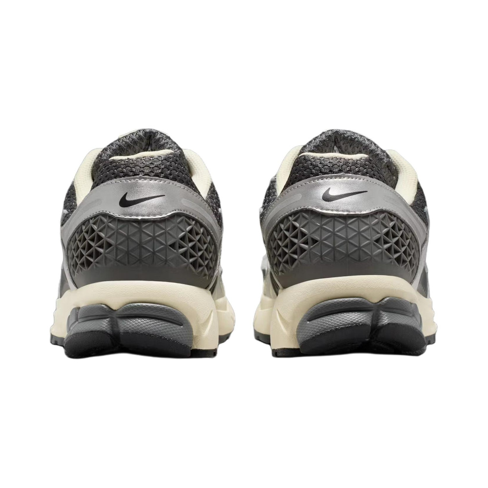 Nike Zoom Vomero 5 'Iron Grey / Metallic Silver / Coconut Milk / Chrome' Мужские