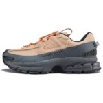 Light British Tan / Black / White