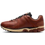 Pony / Dark Russet / Sail