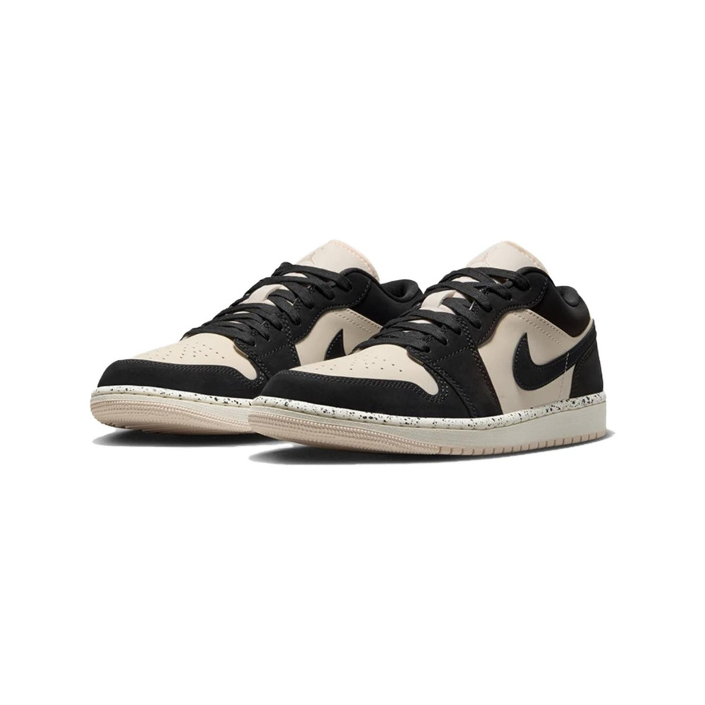 Air Jordan 1 'White / Pure Platinum / Black' Женские