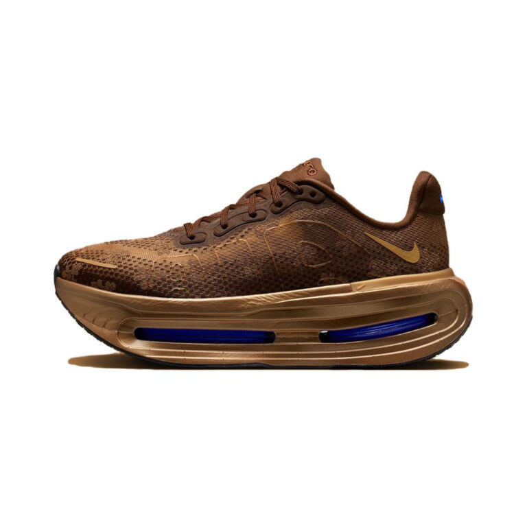 Nike Vomero 'Black / Coconut Milk / Gym Red' Женские