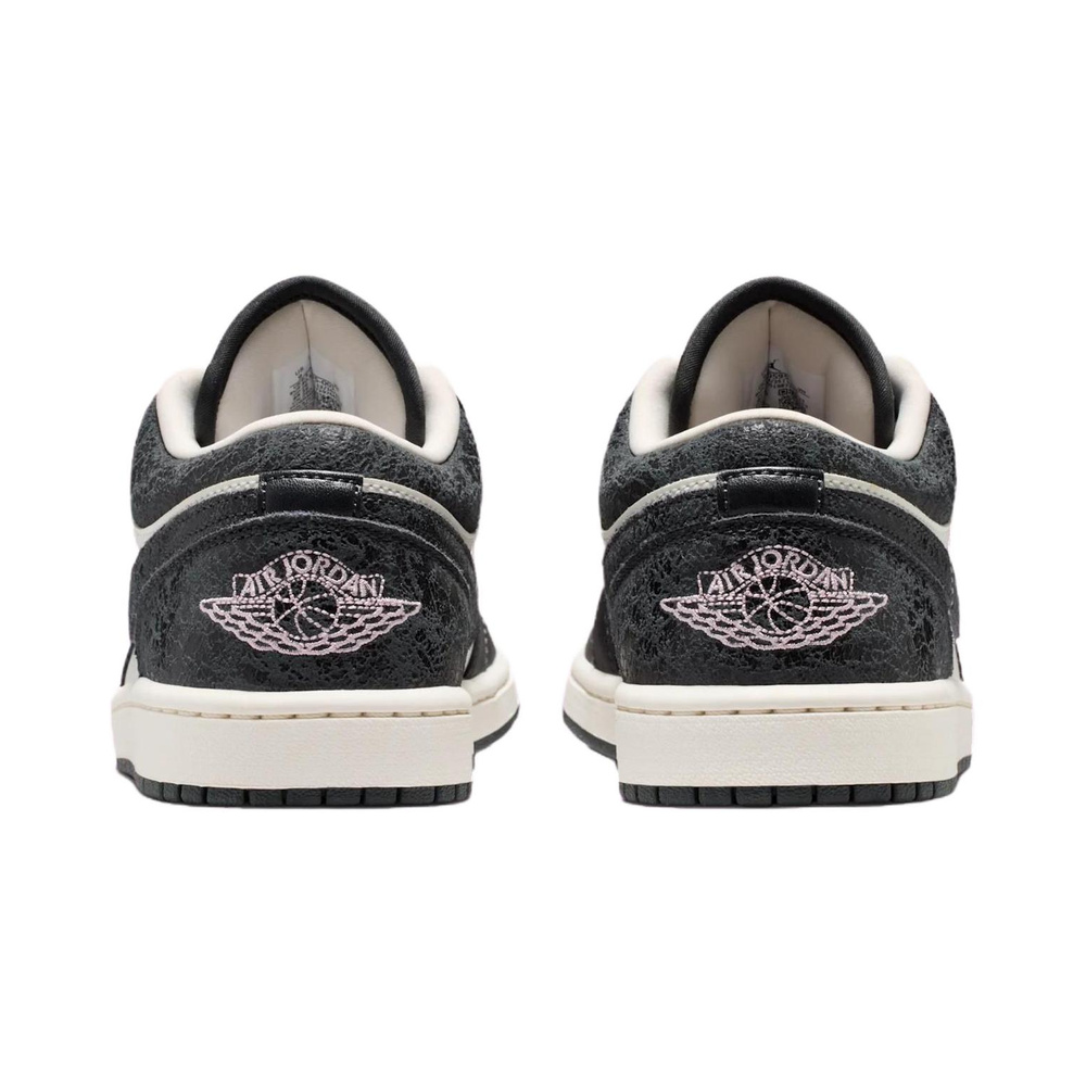 Air Jordan 1 'Anthracite / Sail / Coconut Milk / Iced Carmine' Женские