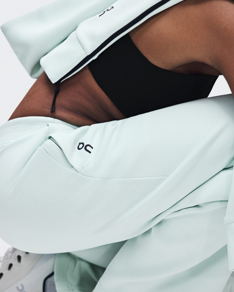 Брюки On Focus Tech Sweatpants «Flurry» Женская