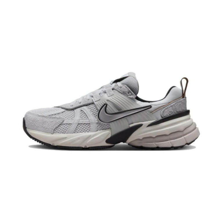 Nike V2k Run 'White / Vast Grey / Anthracite / Metallic Silver' Женские