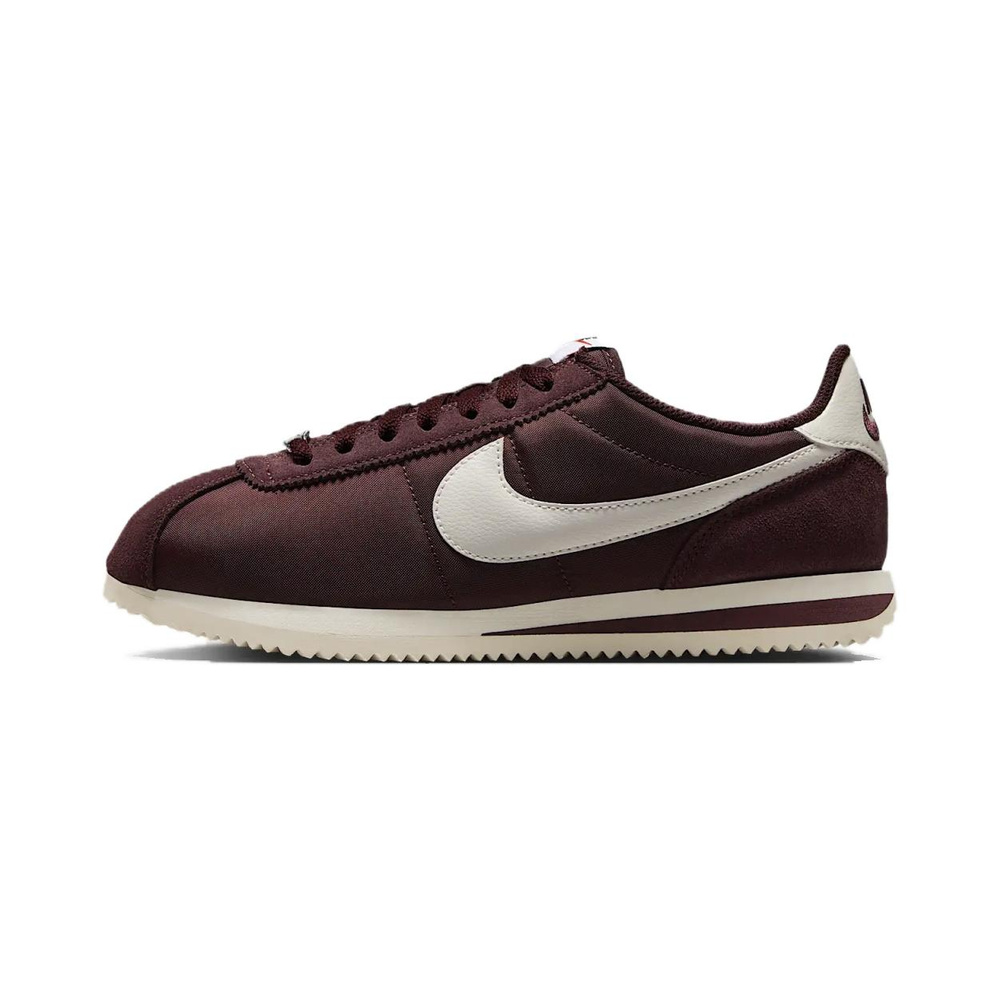 Burgundy Crush / Sail