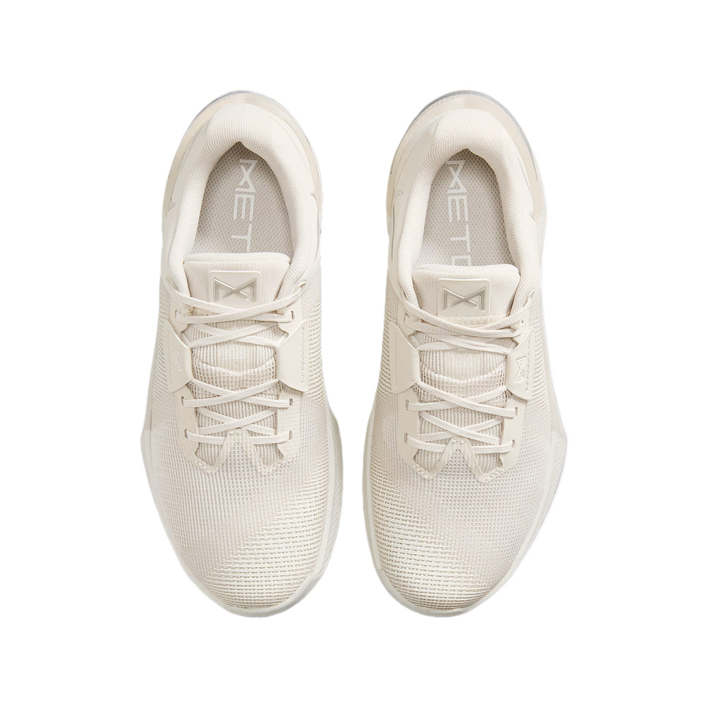 Nike Metcon 10 'Light Orewood Brown / Phantom / Sail / Metallic Silver' Женские