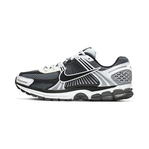 Dark Grey / White / Sail / Black