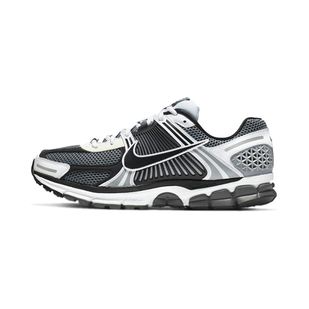 Dark Grey / White / Sail / Black