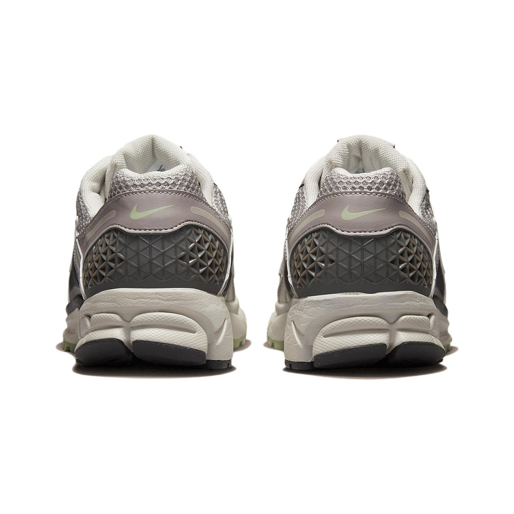 Nike Zoom Vomero 5 'Black / Summit White / Sail / Cool Grey' Женские