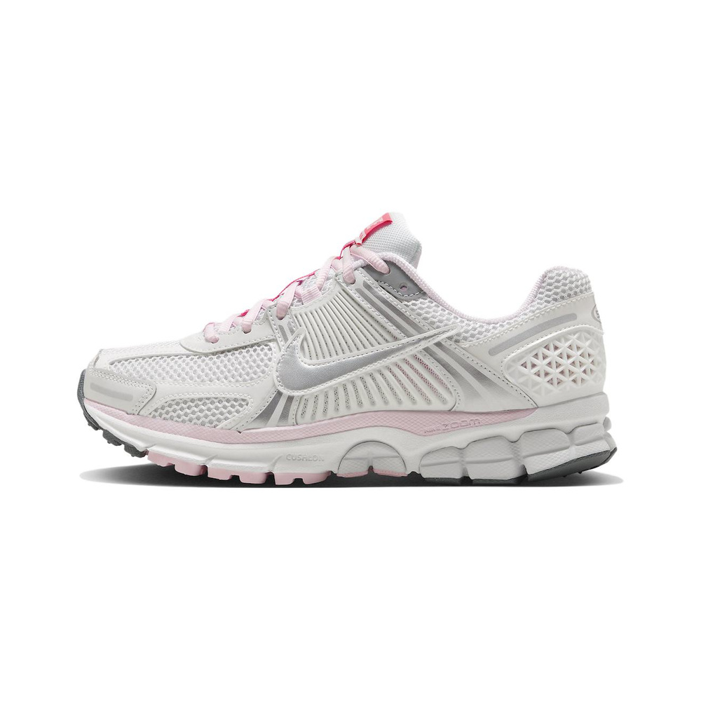 Light Smoke Grey / Photon Dust / Hyper Crimson / Chrome