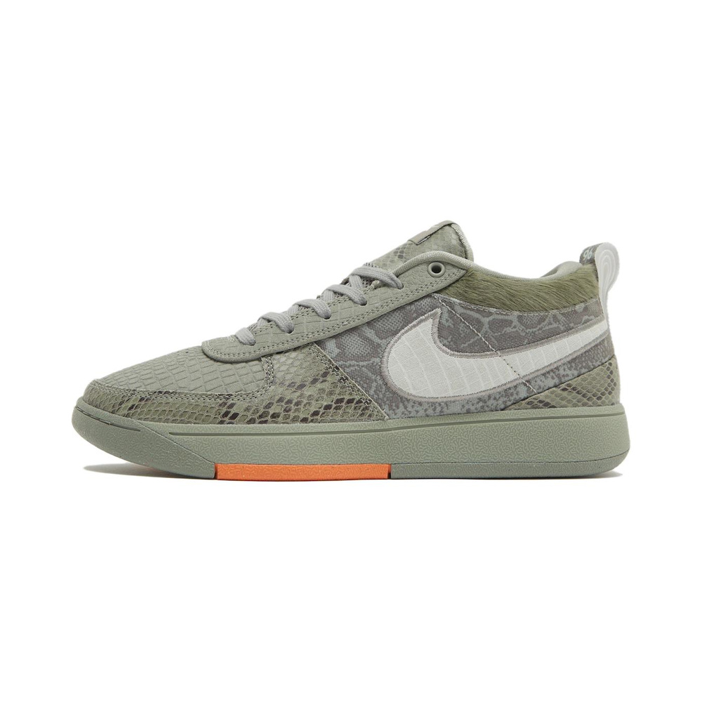 Light Smoke Grey / Photon Dust / Hyper Crimson / Chrome