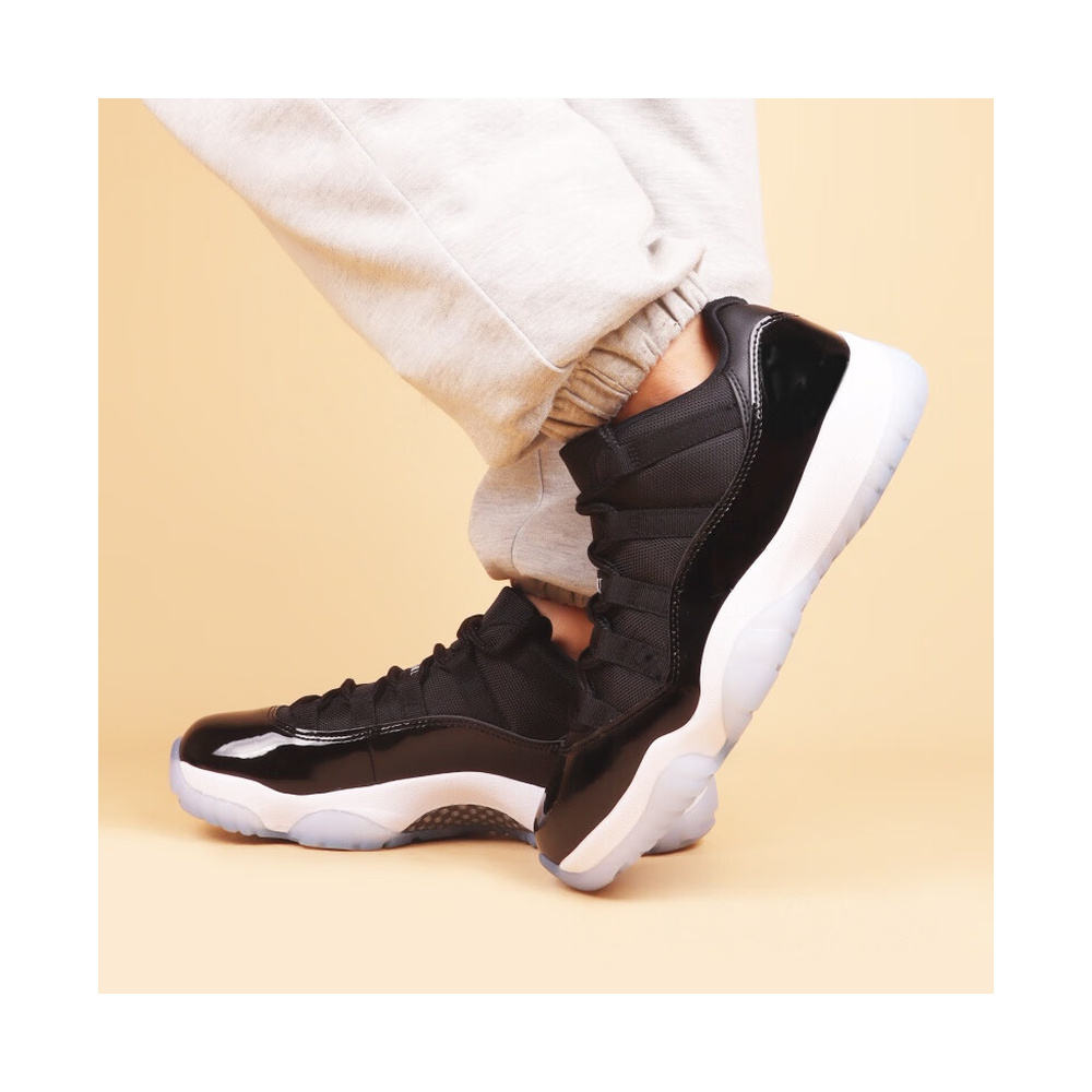 Air Jordan 11 'Armory Navy / Green Strike / Hyper Pink / Desert Khaki' Унисекс