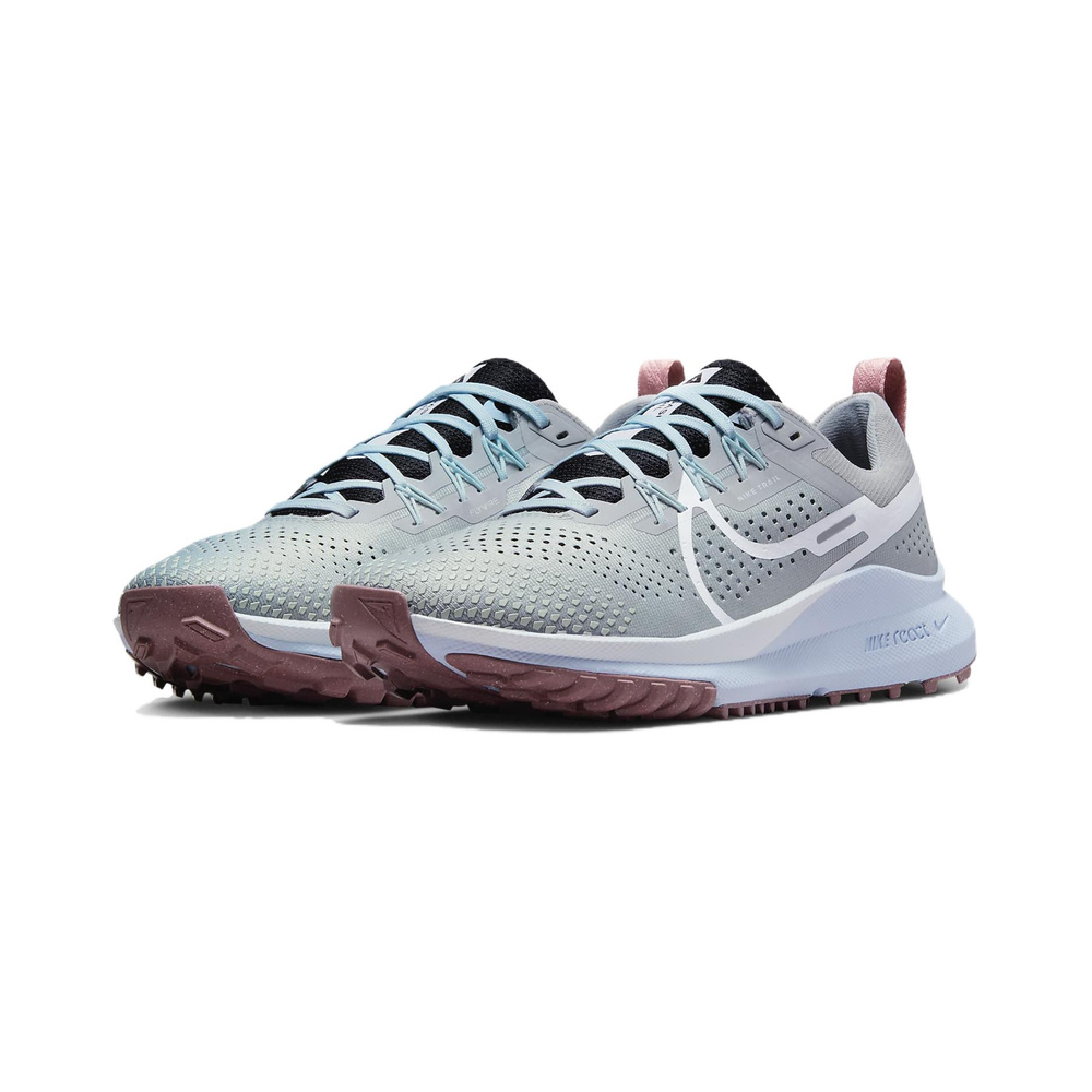Nike Pegasus Trail 4 'White / Dark Smoke Grey / Metallic Dark Grey / Black' Женские