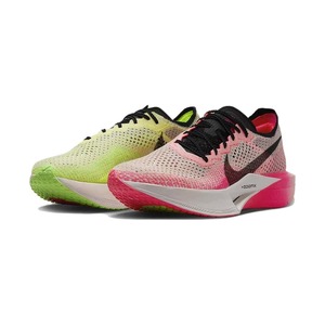 Luminous Green / Crimson Tint / Volt / Black