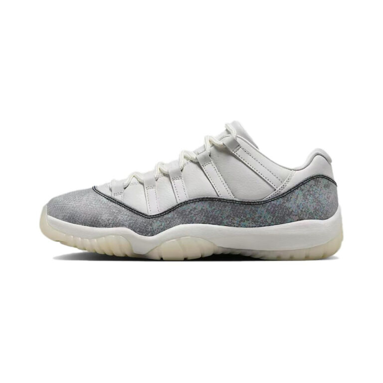 Air Jordan 11 'Light Smoke Grey / Photon Dust / Hyper Crimson / Chrome' Мужские