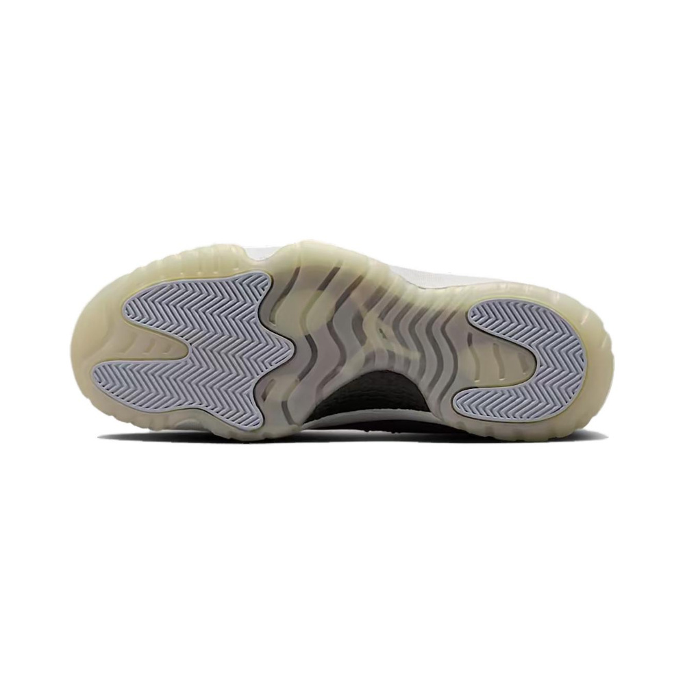 Air Jordan 11 'Light Smoke Grey / Photon Dust / Hyper Crimson / Chrome' Мужские