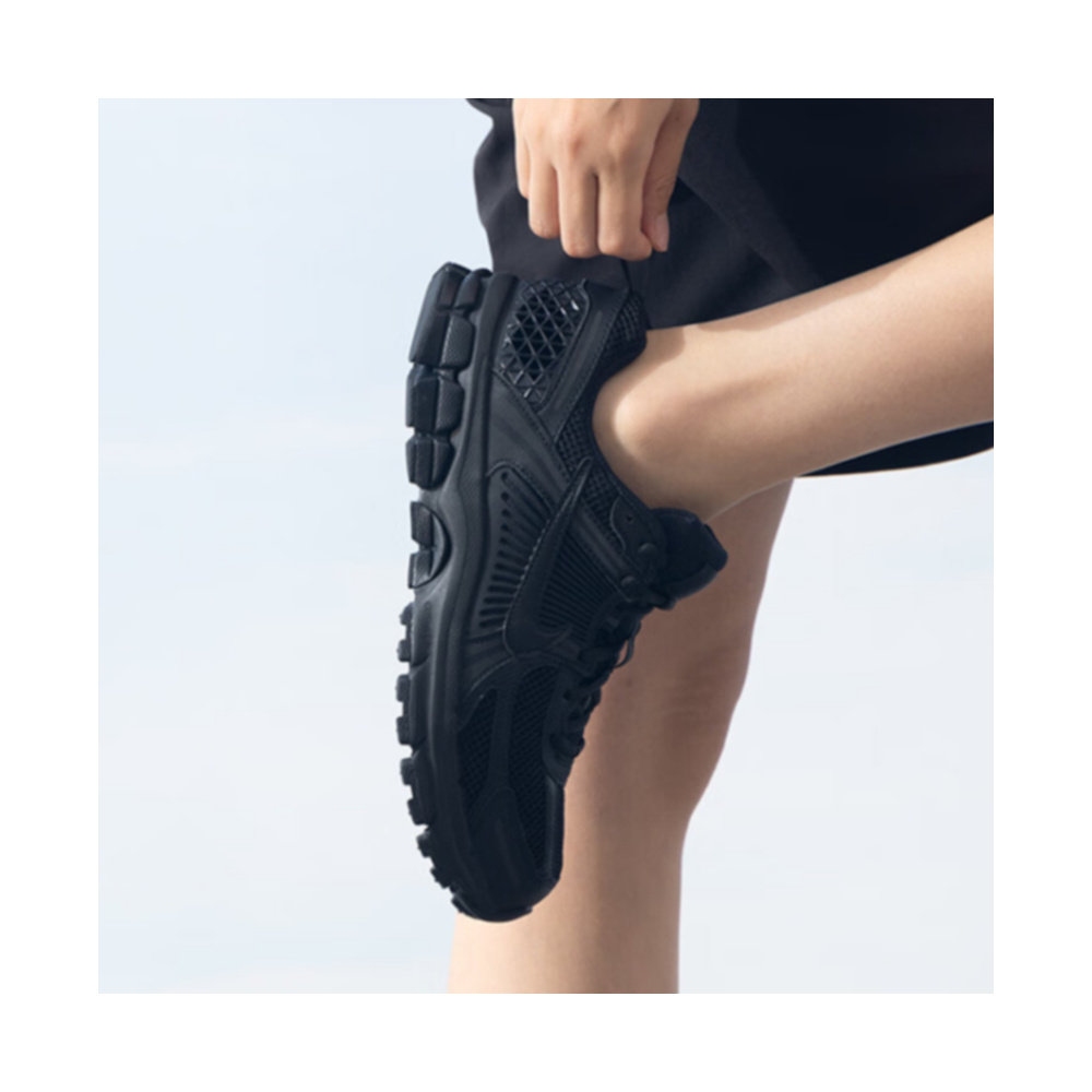 Nike Zoom Vomero 5 'Photon Dust / Black' Детские