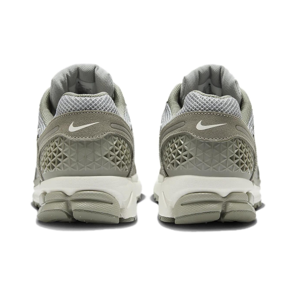 Nike Zoom Vomero 5 'White / Vast Grey / Anthracite / Metallic Silver' Мужские