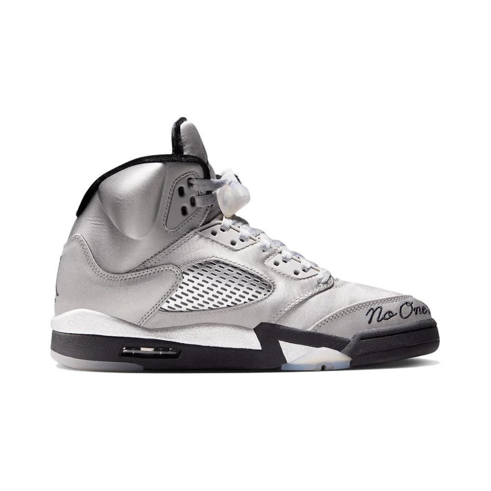 Air Jordan 5 'Light Smoke Grey / Photon Dust / Hyper Crimson / Chrome' Женские