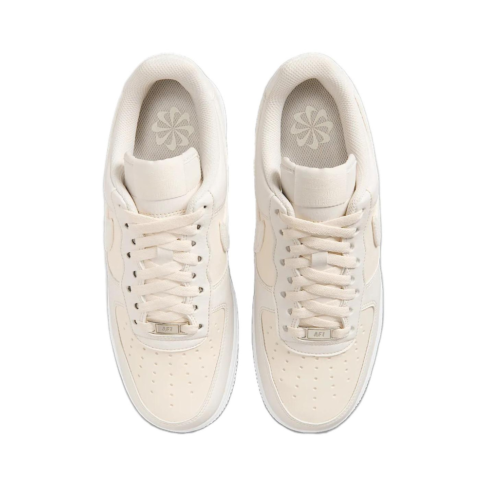 Nike Air Force 1 'Light Smoke Grey / Photon Dust / Hyper Crimson / Chrome' Женские