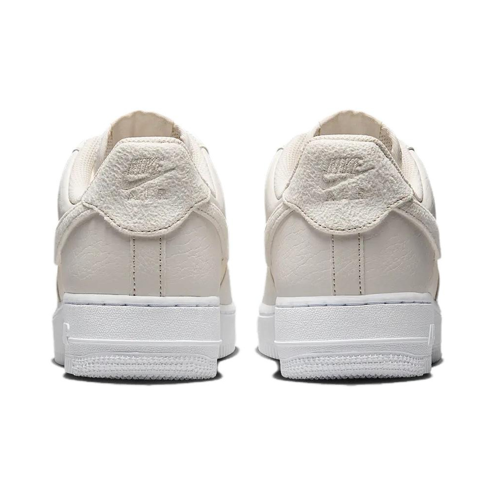 Nike Air Force 1 'Light Smoke Grey / Photon Dust / Hyper Crimson / Chrome' Женские