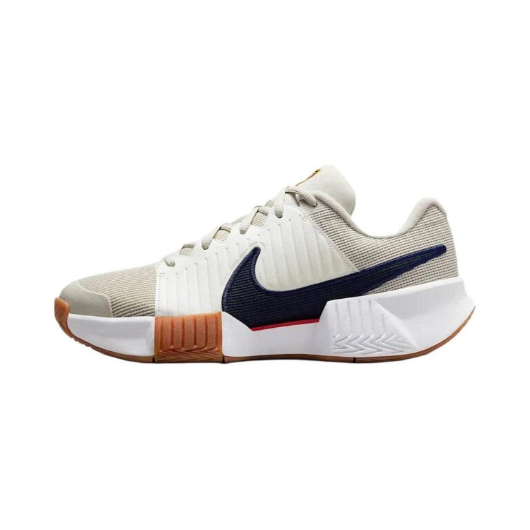 Nike Gp Challenge Pro 'White / Photon Dust / Metallic Silver' Женские