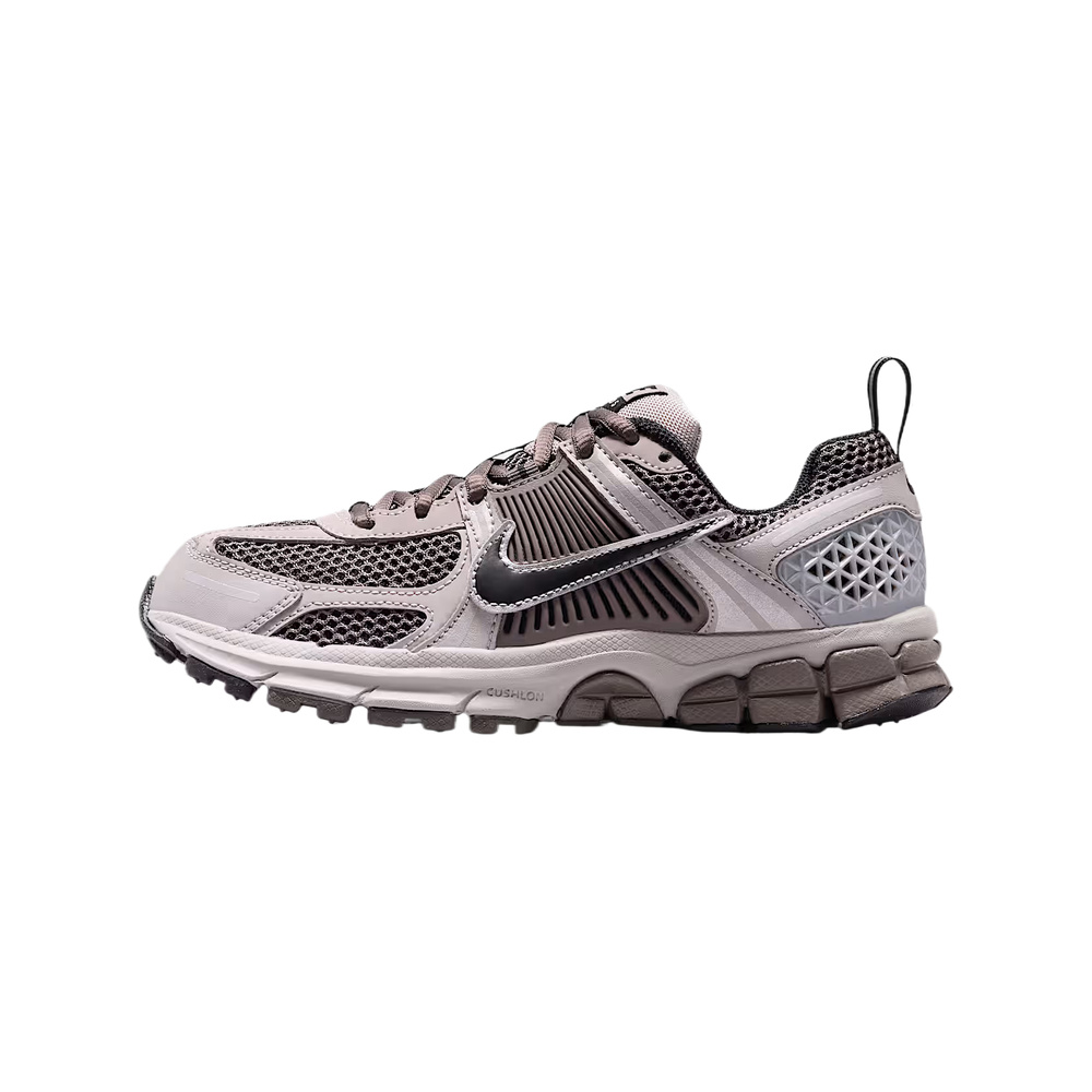 College Grey / Cave Stone / Metallic Silver / Black