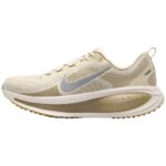 Light Khaki / Desert Khaki / Sail / Metallic Silver
