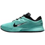 Mint / Black / Pure Platinum / Metallic Silver