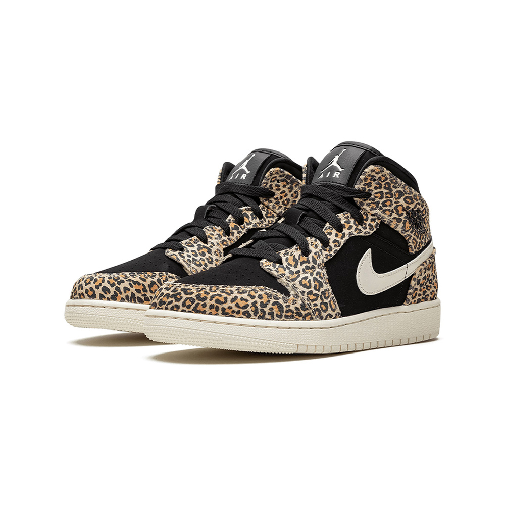 Air Jordan 1 'Black / Dark Smoke Grey' Унисекс