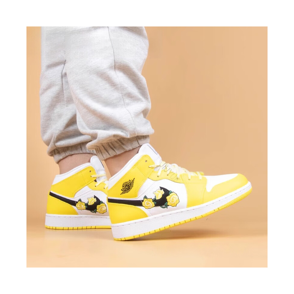 Air Jordan 1 'Sail / Pale Ivory / Silt Red' Унисекс