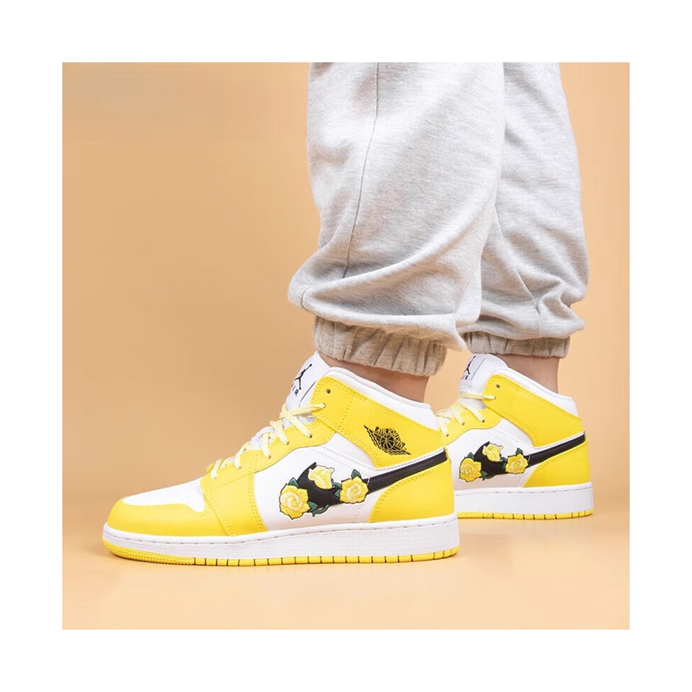 Air Jordan 1 'Sail / Pale Ivory / Silt Red' Унисекс