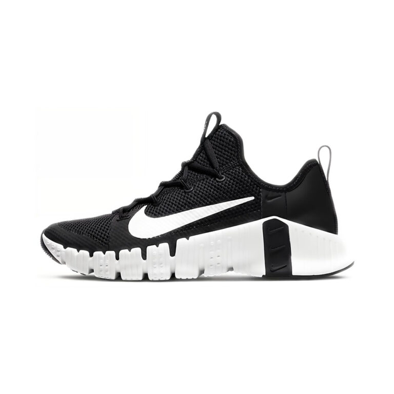Nike Metcon 'Black / Photon Dust / White' Женские