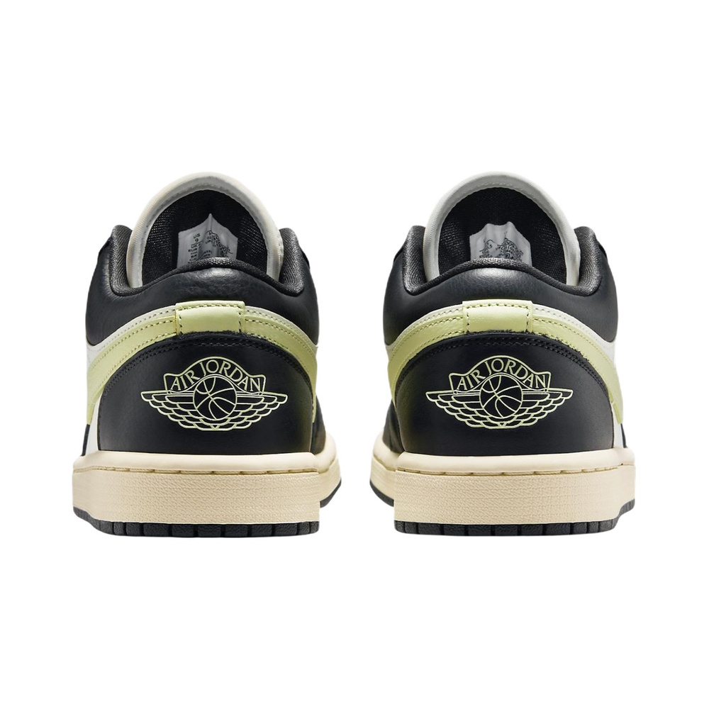 Air Jordan 1 Low 'White / Black / Bleached Lilac / Metallic Silver' Женские